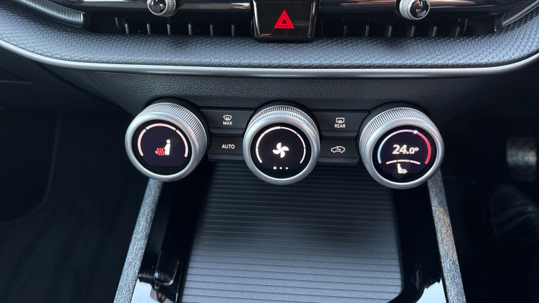 Skoda Superb 1.5 TSI e-TEC SE Technology 5dr DSG Petrol Hatchback